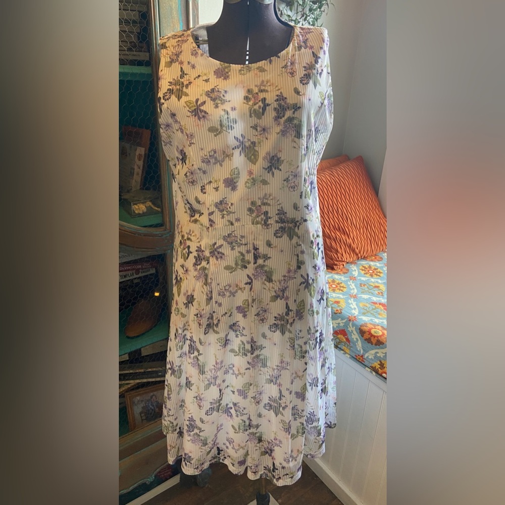 NWOT Christopher & Banks floral dress Sz L